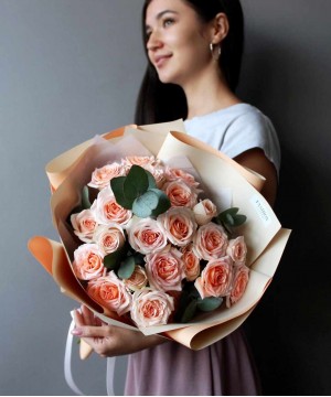 9 персиковых кустовых роз Розанелла №2896