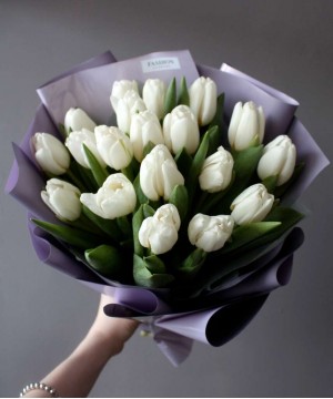 "Лили" букет из 19 белых тюльпанов №3441