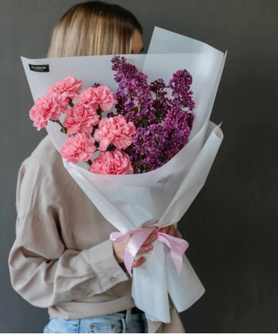 Сирень и розовые диантусы №3073