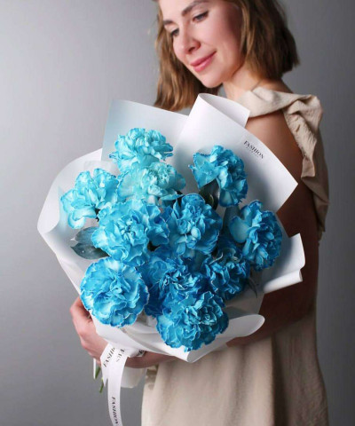 11 голубых диантусов в букете "Сиа" №8754