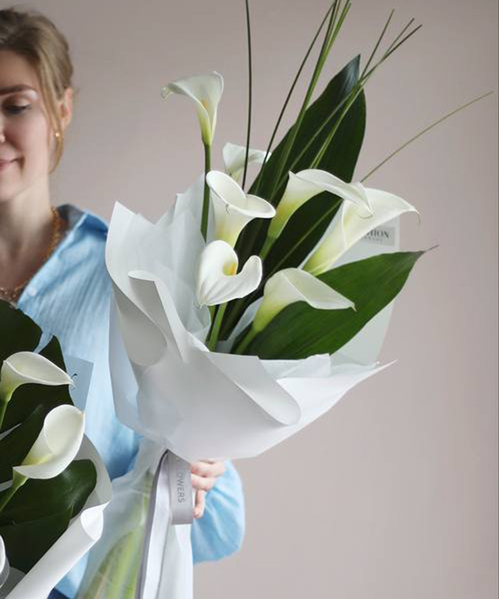 Каллы белые 7шт. 