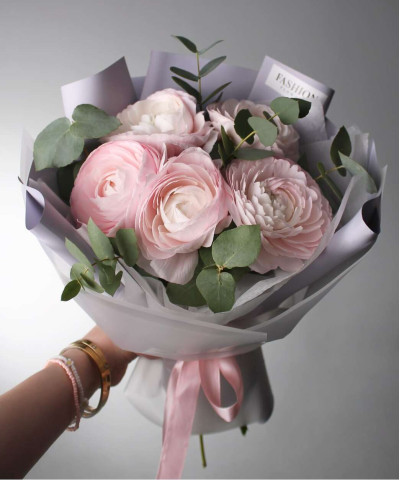 5 розовых ранункулюсов Леди №2689