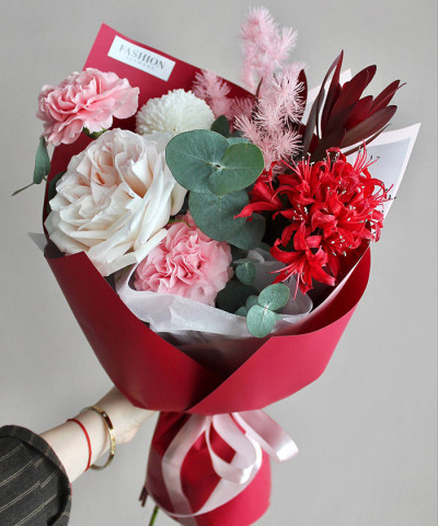 "Токийская Заря" сборный букет с нерине №5653