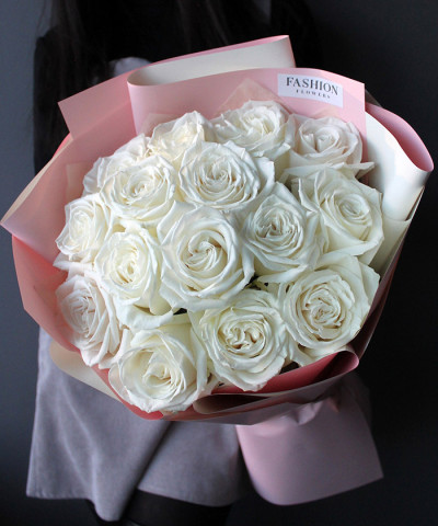 15 белых пионовидных роз Плая бланка №3106