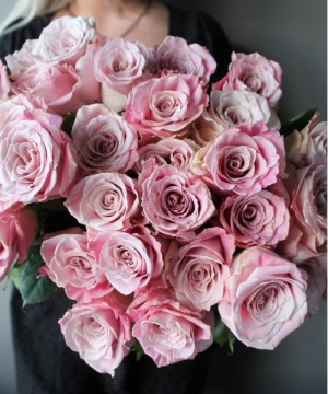 Роза "Файт" поштучно №2910 фото 1  от интернет-магазина FASHION FLOWERS