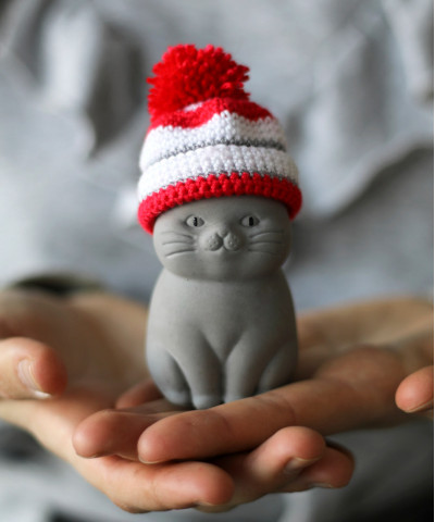 "Новогодний Котик в шапочке", сувенир 8 см