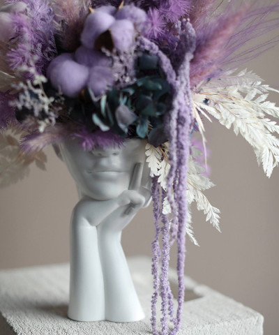 Сухоцветы в вазе "Силуэт", в пурпурно-лиловых оттенках
