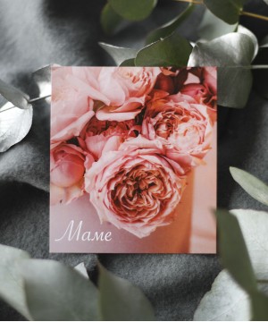 "Маме" открытка Розы